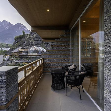 Palchan Hotel & Spa - A Member Of Radisson Individuals Retreats Manāli Dış mekan fotoğraf